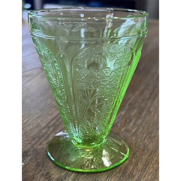 Vintage Jeannette Cherry Blossom Vaseline Glass Juice Tumbler 4 oz Green Uranium - Picture 2 of 5